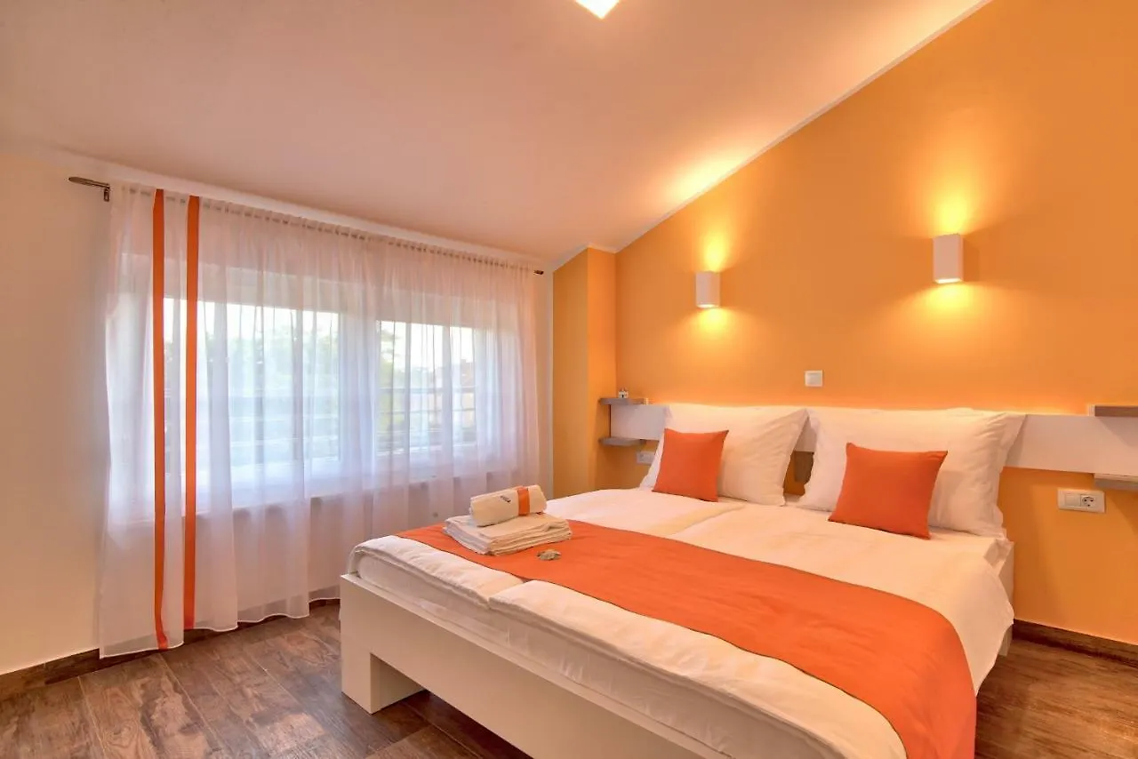 9 Bedroom Villa In Medulin