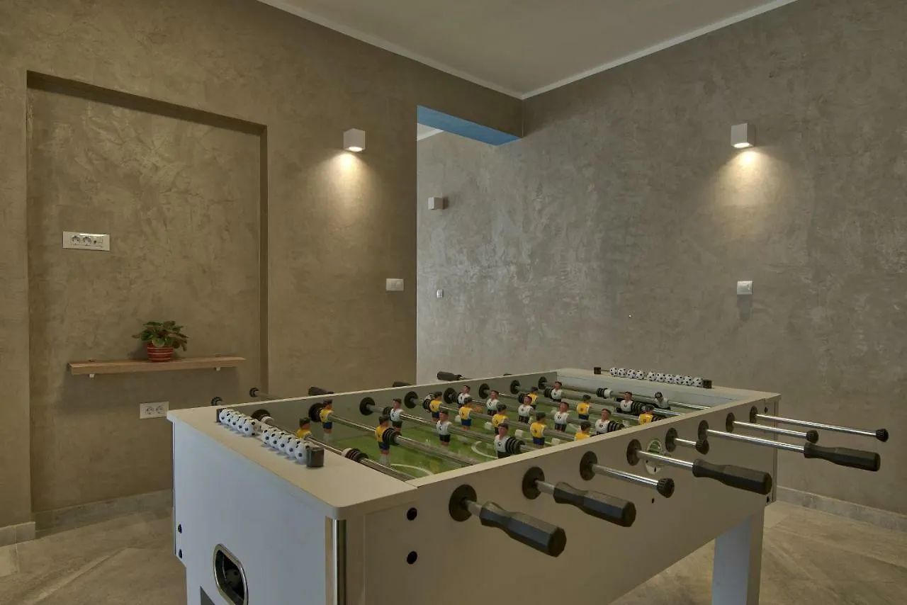 9 Bedroom Villa In Medulin Croacia